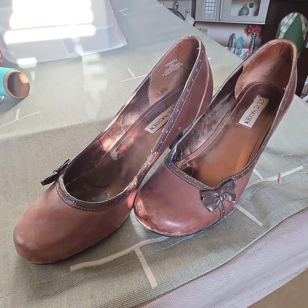 Steve Madden Venessa Brown Leather Bow Kitten Heel Pumps